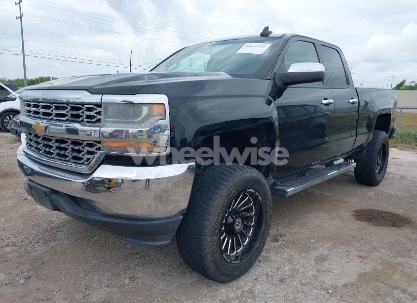 Photo 2 of 2016 Chevrolet Silverado 1500 LS (VIN 1GCRCNEH4GZ120318)