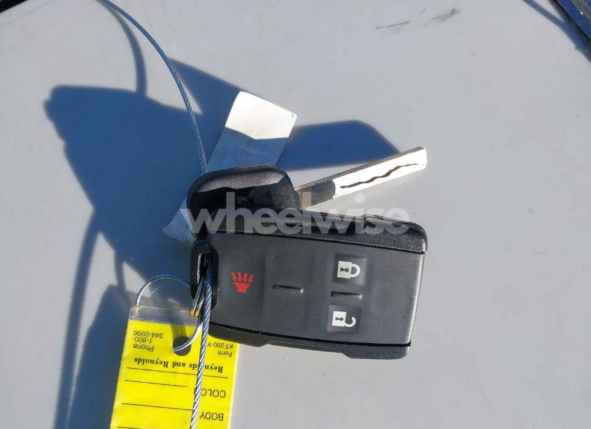 Photo 11 of 2016 Chevrolet Silverado 1500 WT (VIN 1GCRCNEH4GZ422398)