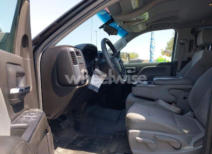 Photo 5 of 2016 Chevrolet Silverado 1500 WT (VIN 1GCRCNEH5GZ292938)