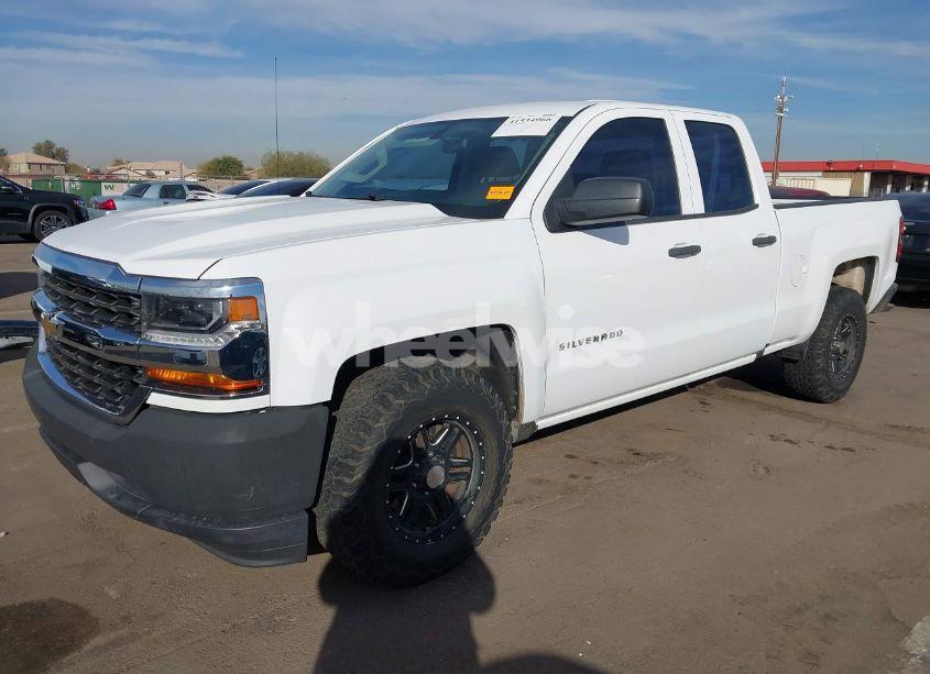 Photo 2 of 2016 Chevrolet Silverado 1500 WT (VIN 1GCRCNEH7GZ204813)