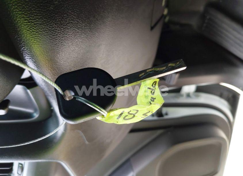 Photo 11 of 2018 Chevrolet Silverado 1500 WT (VIN 1GCRCNEH9JZ145724)