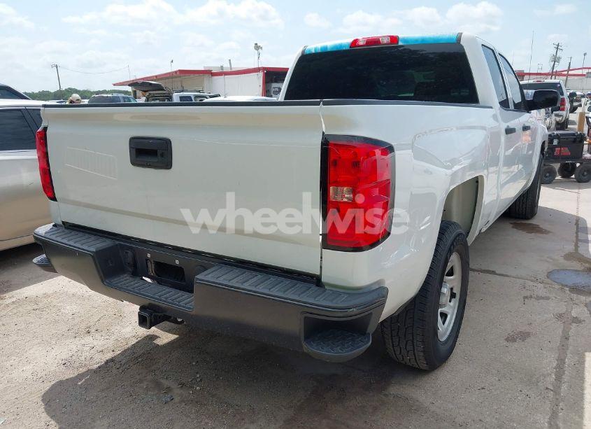 Photo 4 of 2018 Chevrolet Silverado 1500 WT (VIN 1GCRCNEH9JZ145724)