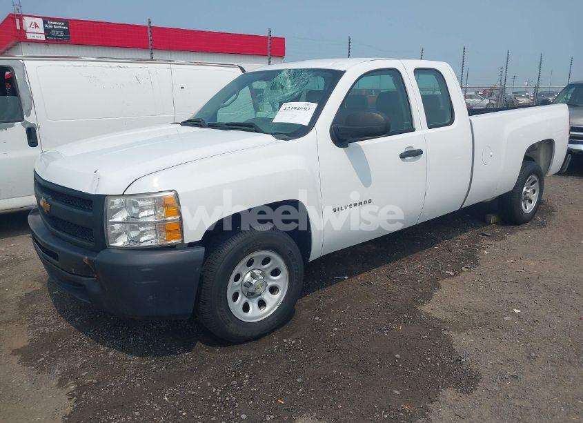 Photo 2 of 2013 Chevrolet Silverado 1500 WORK TRUCK (VIN 1GCRCPE07DZ279741)