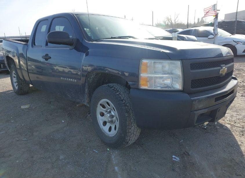 2011 Chevrolet Silverado 1500 WORK TRUCK (VIN 1GCRCPEA1BZ431762) main photo