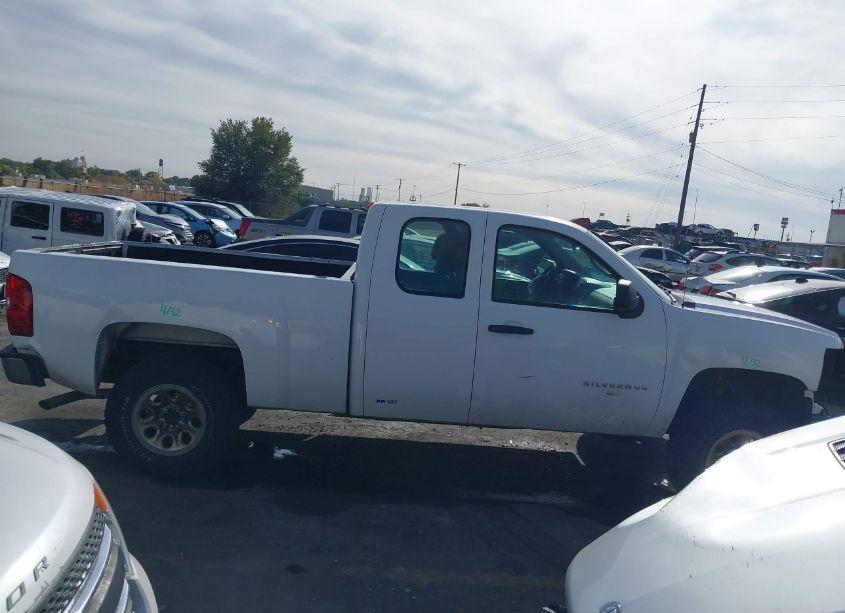 Photo 13 of 2013 Chevrolet Silverado 1500 WORK TRUCK (VIN 1GCRCPEA2DZ126726)
