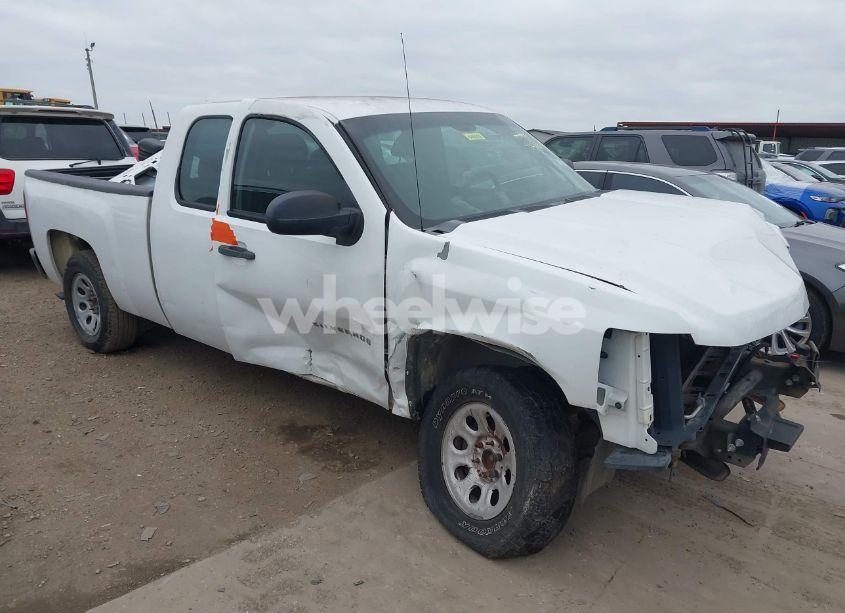 2011 Chevrolet Silverado 1500 WORK TRUCK (VIN 1GCRCPEA7BZ356193) main photo