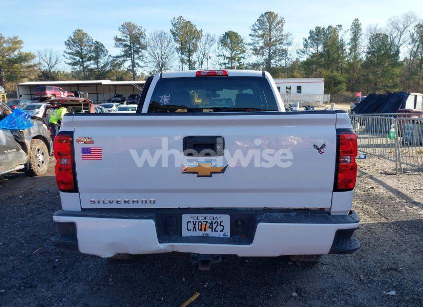 Photo 16 of 2018 Chevrolet Silverado 1500 CUSTOM (VIN 1GCRCPEC0JZ358528)