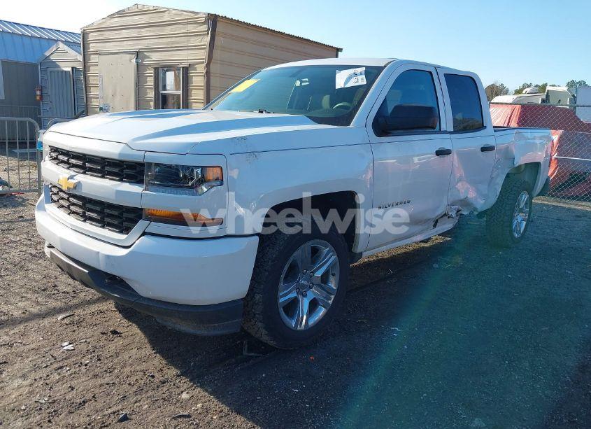 Photo 2 of 2018 Chevrolet Silverado 1500 CUSTOM (VIN 1GCRCPEC0JZ358528)