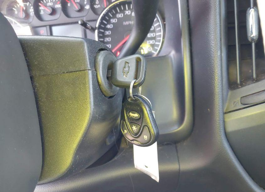 Photo 11 of 2015 Chevrolet Silverado 1500 WT (VIN 1GCRCPEC4FZ172580)