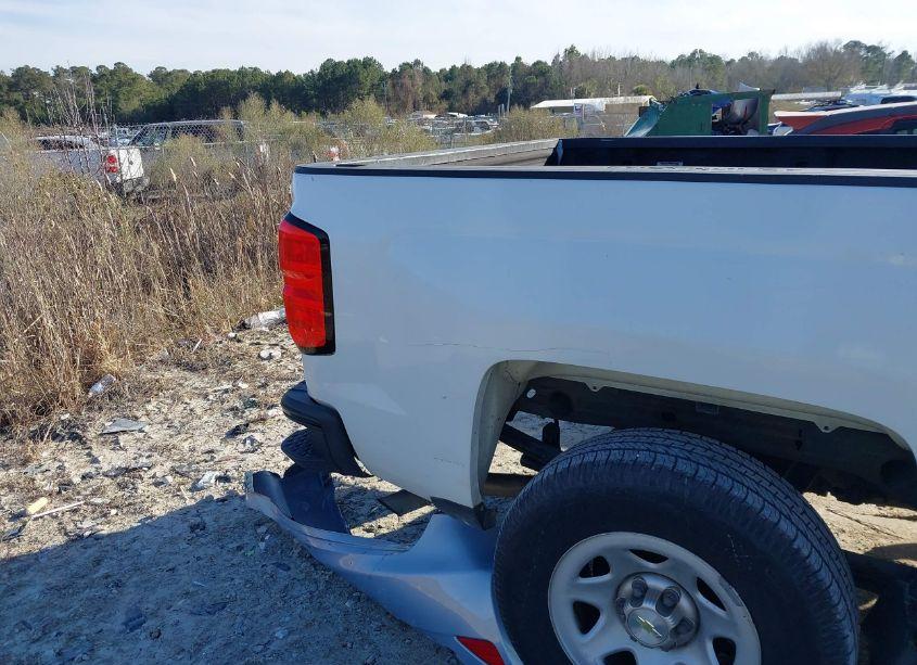 Photo 6 of 2015 Chevrolet Silverado 1500 WT (VIN 1GCRCPEC4FZ172580)