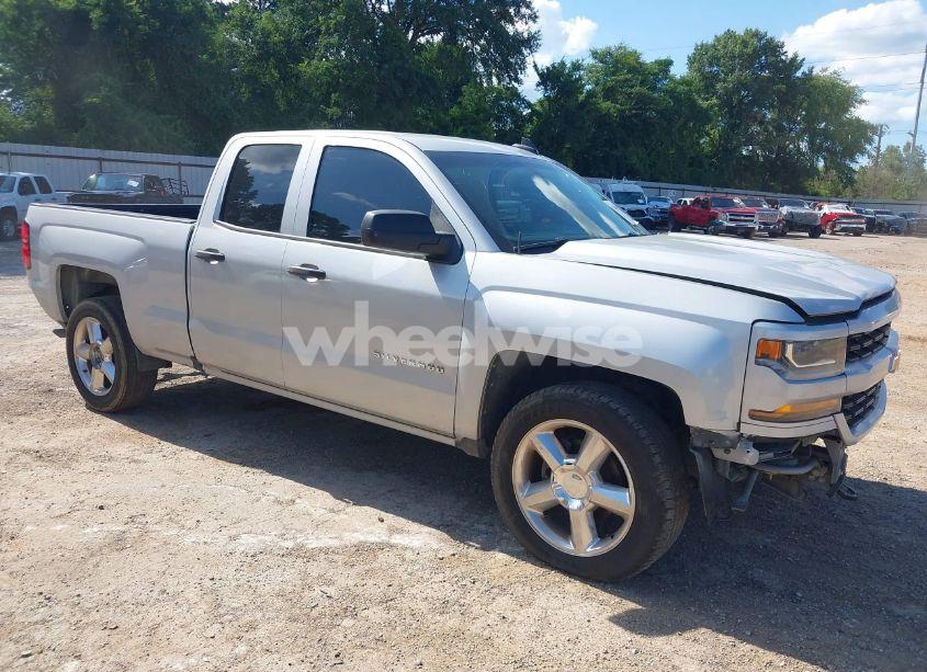 2017 Chevrolet Silverado 1500 CUSTOM (VIN 1GCRCPEC4HZ391705) main photo