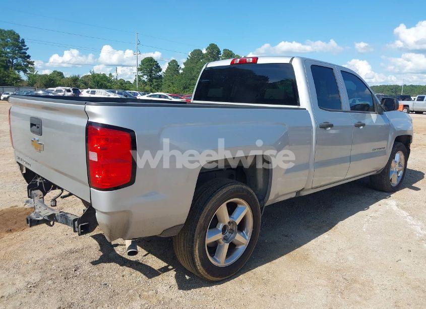 Photo 4 of 2017 Chevrolet Silverado 1500 CUSTOM (VIN 1GCRCPEC4HZ391705)