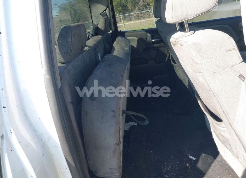 Photo 8 of 2018 Chevrolet Silverado 1500 CUSTOM (VIN 1GCRCPEC6JZ199689)