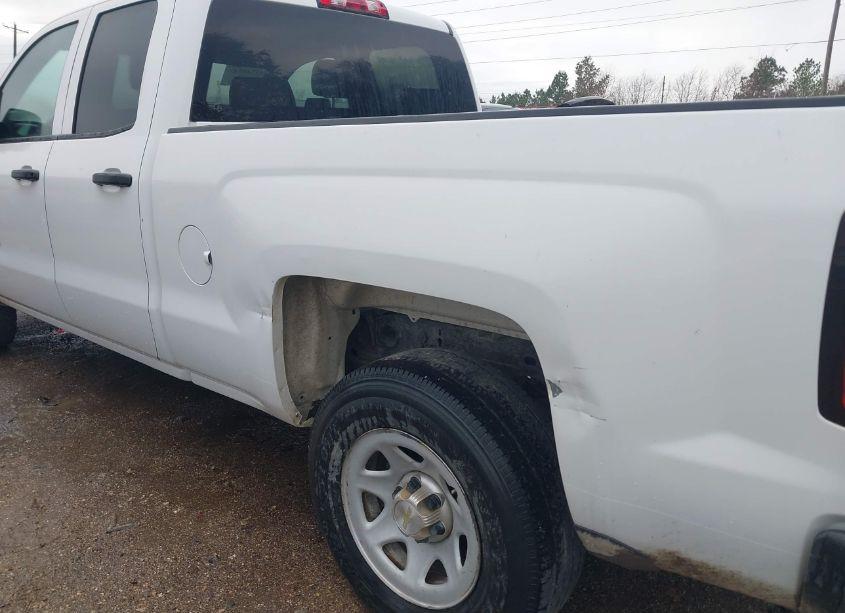 Photo 6 of 2015 Chevrolet Silverado 1500 WT (VIN 1GCRCPEC9FZ235348)