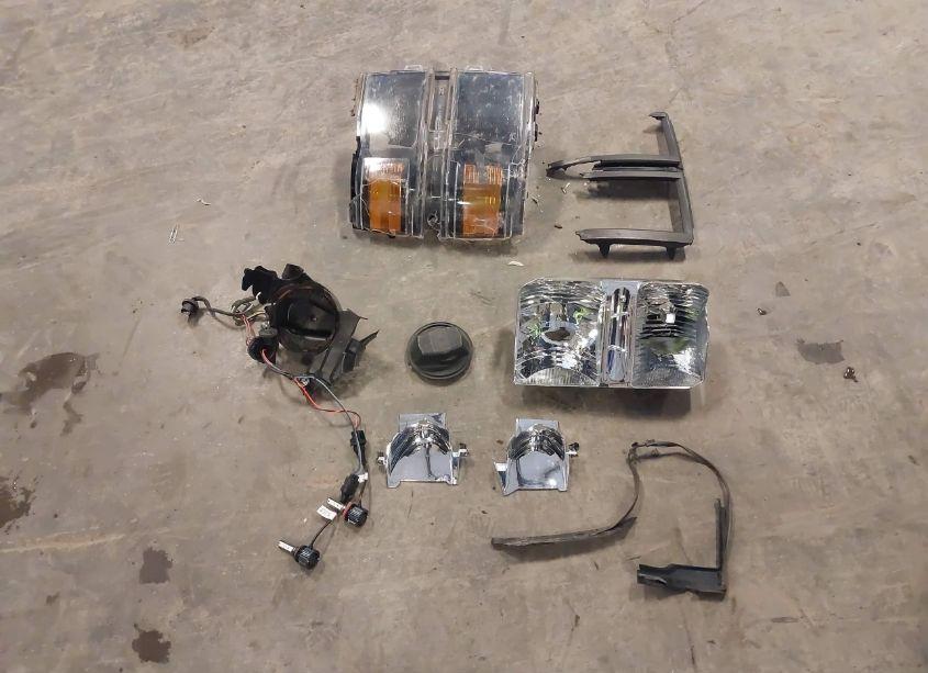 Photo 12 of 2015 Chevrolet Silverado 1500 WT (VIN 1GCRCPECXFZ285689)