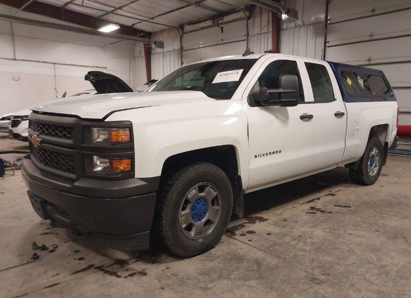 Photo 2 of 2015 Chevrolet Silverado 1500 WT (VIN 1GCRCPECXFZ285689)