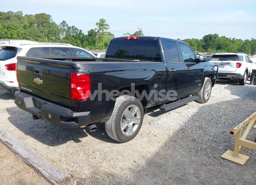 Photo 4 of 2017 Chevrolet Silverado 1500 CUSTOM (VIN 1GCRCPECXHZ301425)