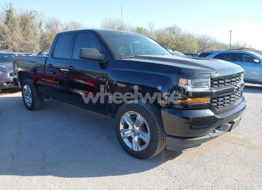 2017 Chevrolet Silverado 1500 CUSTOM (VIN 1GCRCPECXHZ348079) main photo