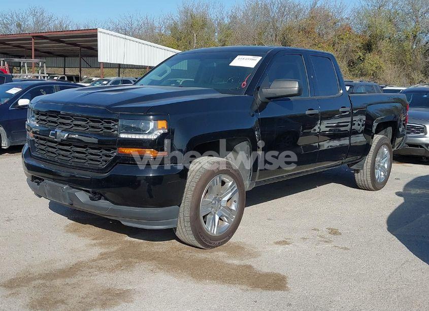 Photo 2 of 2017 Chevrolet Silverado 1500 CUSTOM (VIN 1GCRCPECXHZ348079)