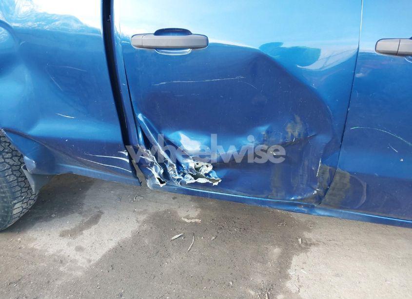 Photo 6 of 2015 Chevrolet Silverado 1500 WT (VIN 1GCRCPEH1FZ185587)