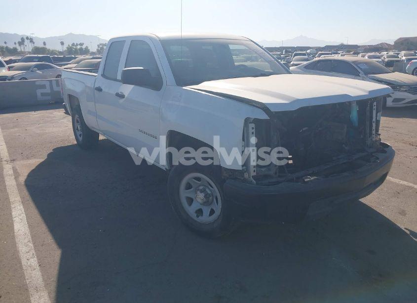 2015 Chevrolet Silverado 1500 WT (VIN 1GCRCPEH1FZ188750) main photo
