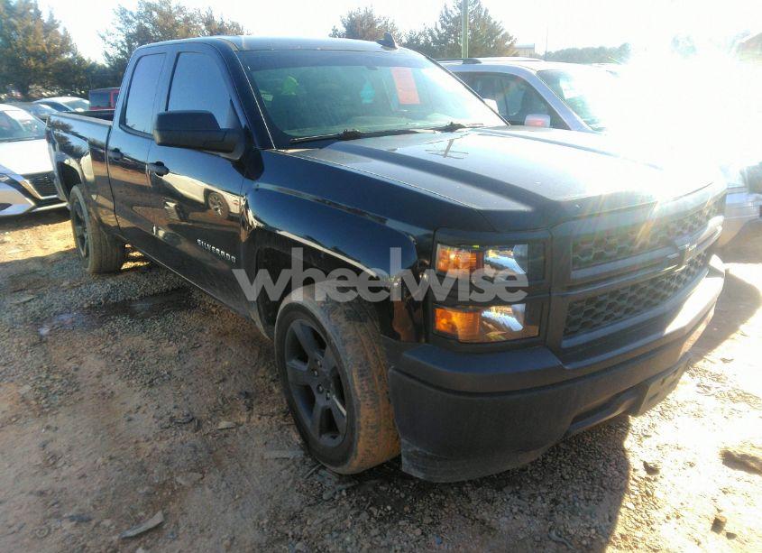 2015 Chevrolet Silverado 1500 WT (VIN 1GCRCPEH1FZ317148) main photo