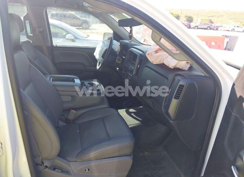 Photo 5 of 2015 Chevrolet Silverado 1500 WT (VIN 1GCRCPEH5FZ261814)