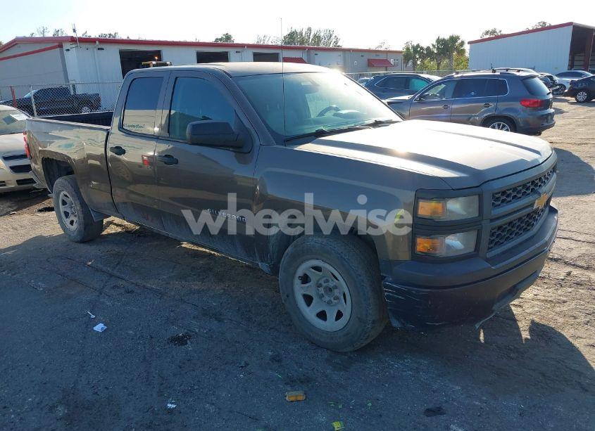 2015 Chevrolet Silverado 1500 WT (VIN 1GCRCPEH6FZ166680) main photo