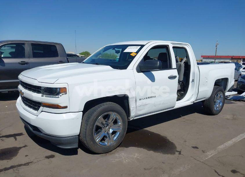 Photo 2 of 2016 Chevrolet Silverado 1500 CUSTOM (VIN 1GCRCPEH6GZ381669)