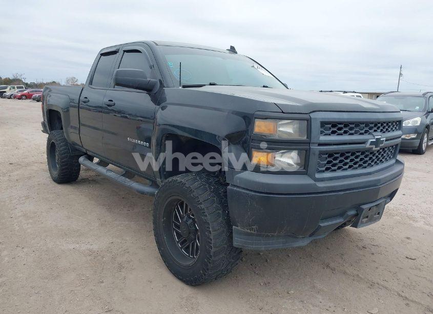2015 Chevrolet Silverado 1500 WT (VIN 1GCRCPEH8FZ315770) main photo