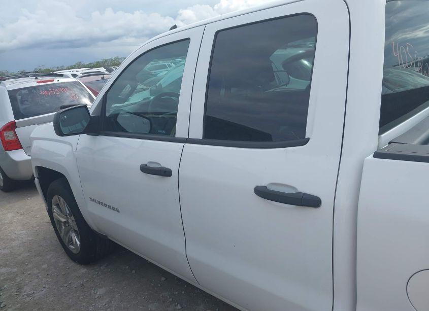 Photo 15 of 2018 Chevrolet Silverado 1500 CUSTOM (VIN 1GCRCPEH9JZ254292)