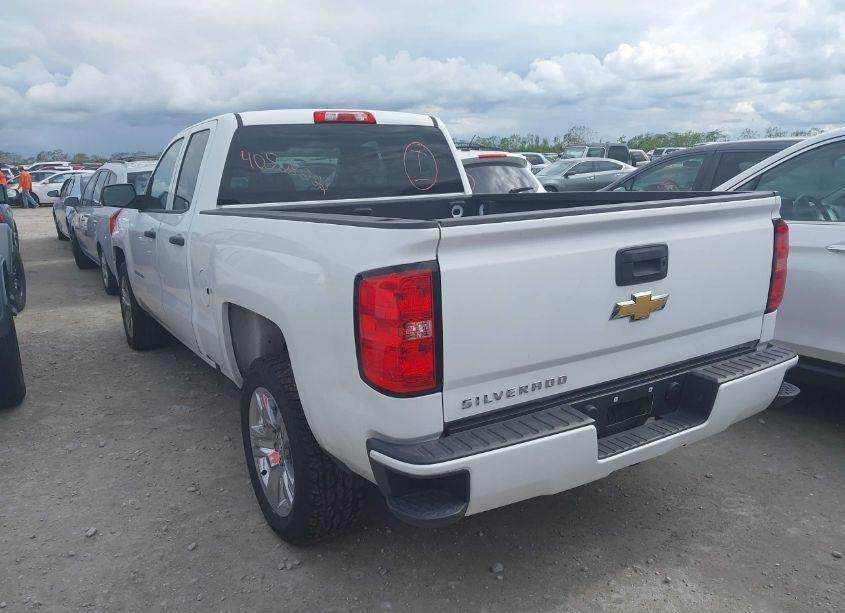 Photo 3 of 2018 Chevrolet Silverado 1500 CUSTOM (VIN 1GCRCPEH9JZ254292)