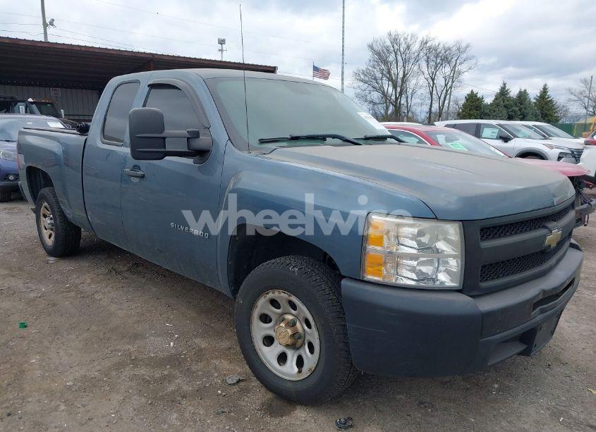 2011 Chevrolet Silverado 1500 WORK TRUCK (VIN 1GCRCPEX1BZ288008) main photo