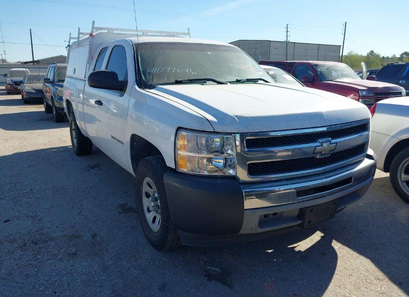 2011 Chevrolet Silverado 1500 WORK TRUCK (VIN 1GCRCPEX3BZ390443) main photo