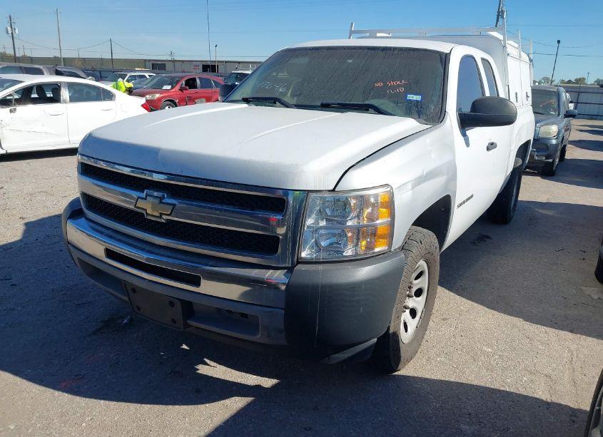 Photo 2 of 2011 Chevrolet Silverado 1500 WORK TRUCK (VIN 1GCRCPEX3BZ390443)