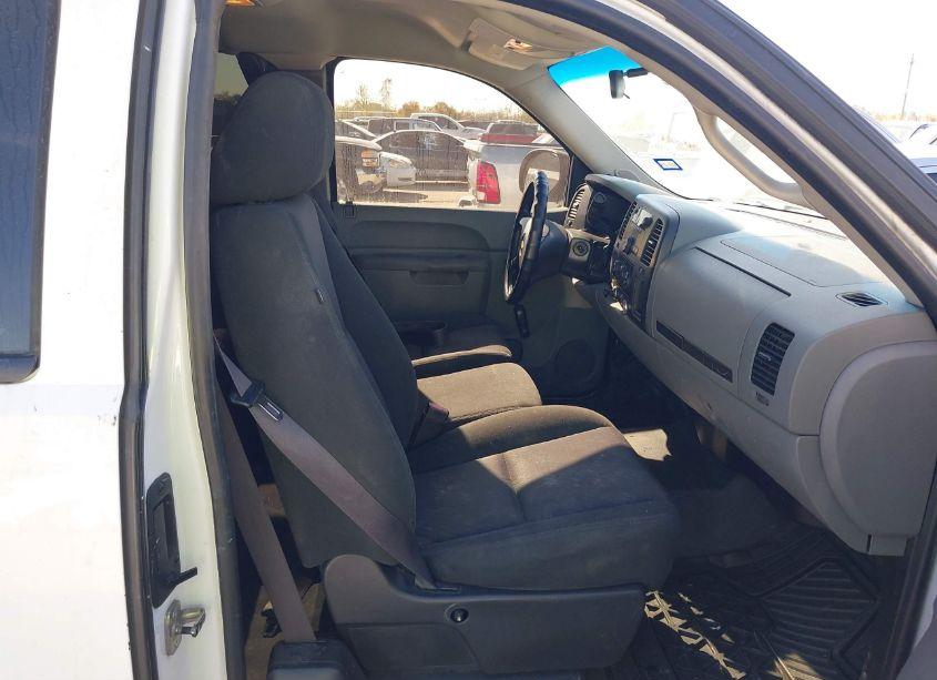 Photo 5 of 2011 Chevrolet Silverado 1500 WORK TRUCK (VIN 1GCRCPEX3BZ390443)