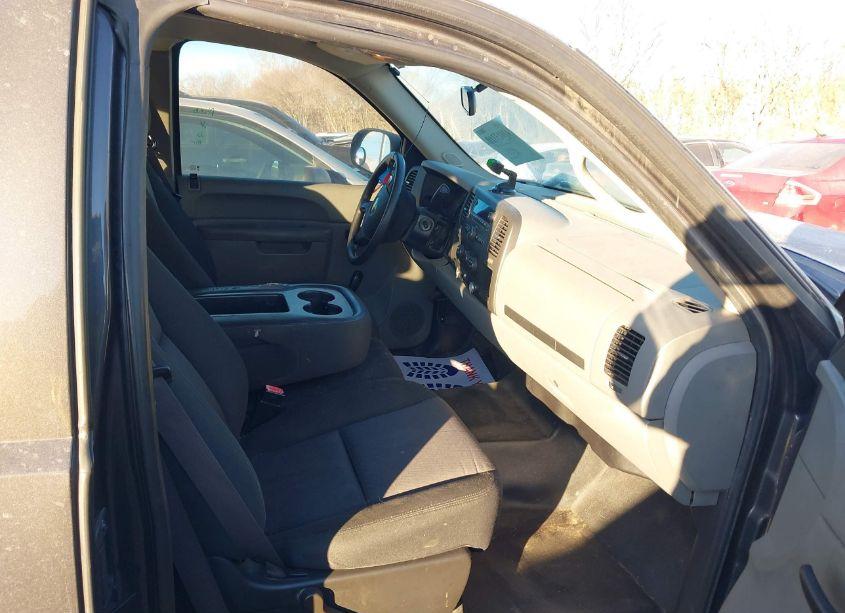 Photo 5 of 2011 Chevrolet Silverado 1500 WORK TRUCK (VIN 1GCRCPEXXBZ211718)