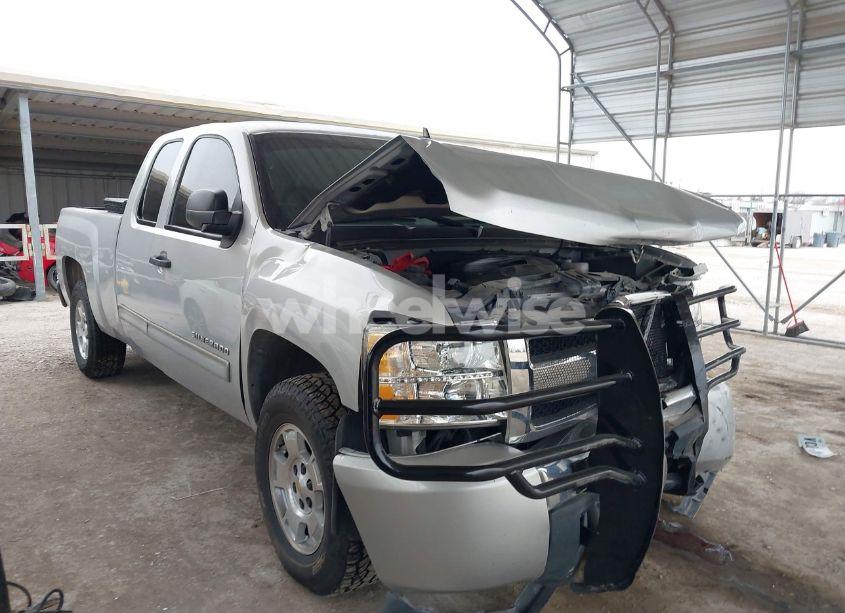 2011 Chevrolet Silverado 1500 LS (VIN 1GCRCREA0BZ241463) main photo