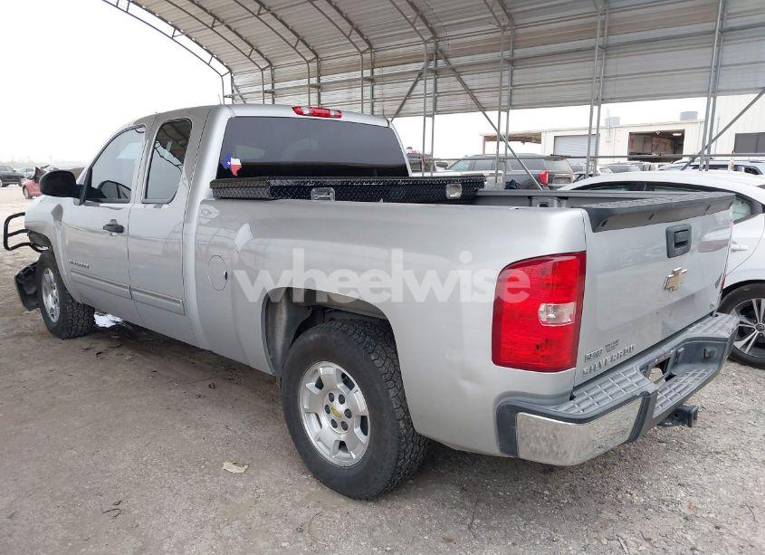 Photo 3 of 2011 Chevrolet Silverado 1500 LS (VIN 1GCRCREA0BZ241463)