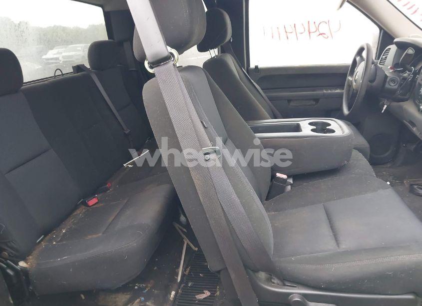 Photo 8 of 2011 Chevrolet Silverado 1500 LS (VIN 1GCRCREA0BZ340784)