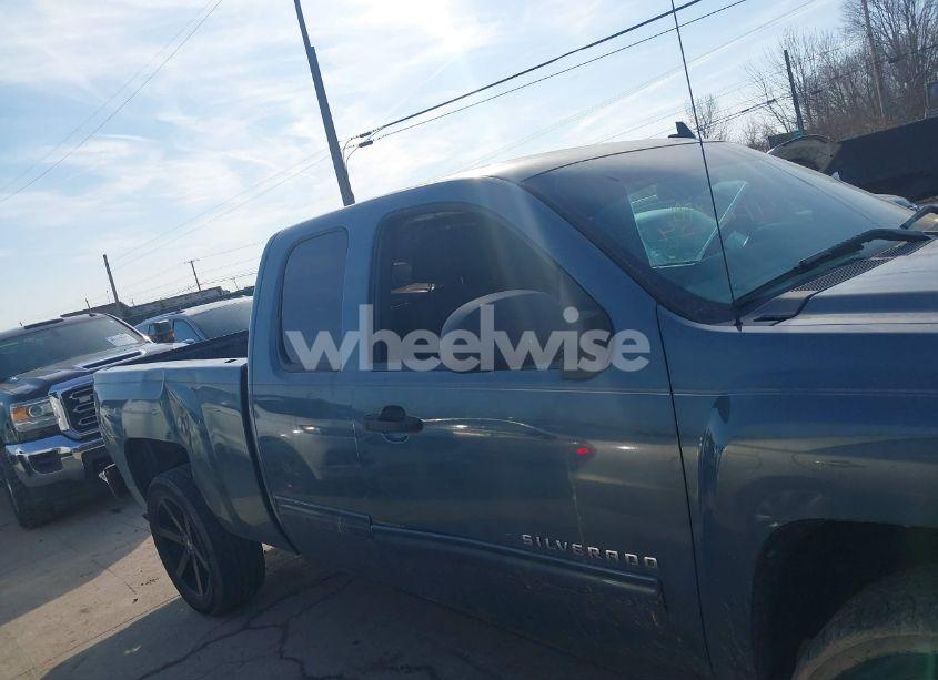 Photo 13 of 2011 Chevrolet Silverado 1500 LS (VIN 1GCRCREA1BZ144336)
