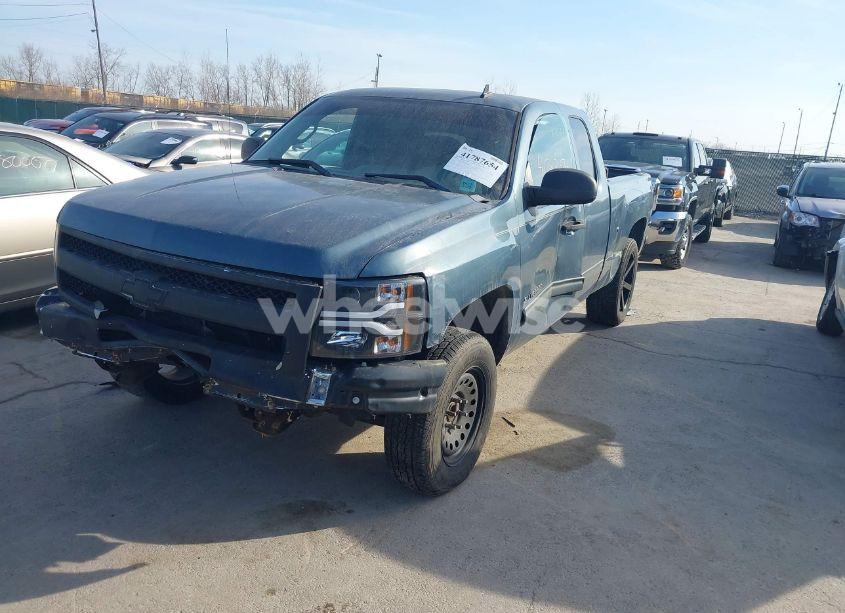 Photo 2 of 2011 Chevrolet Silverado 1500 LS (VIN 1GCRCREA1BZ144336)