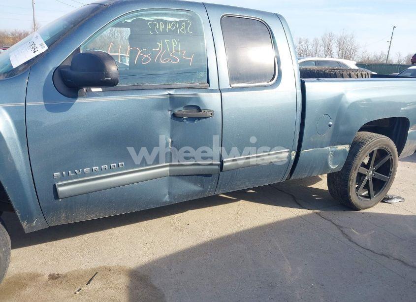 Photo 6 of 2011 Chevrolet Silverado 1500 LS (VIN 1GCRCREA1BZ144336)