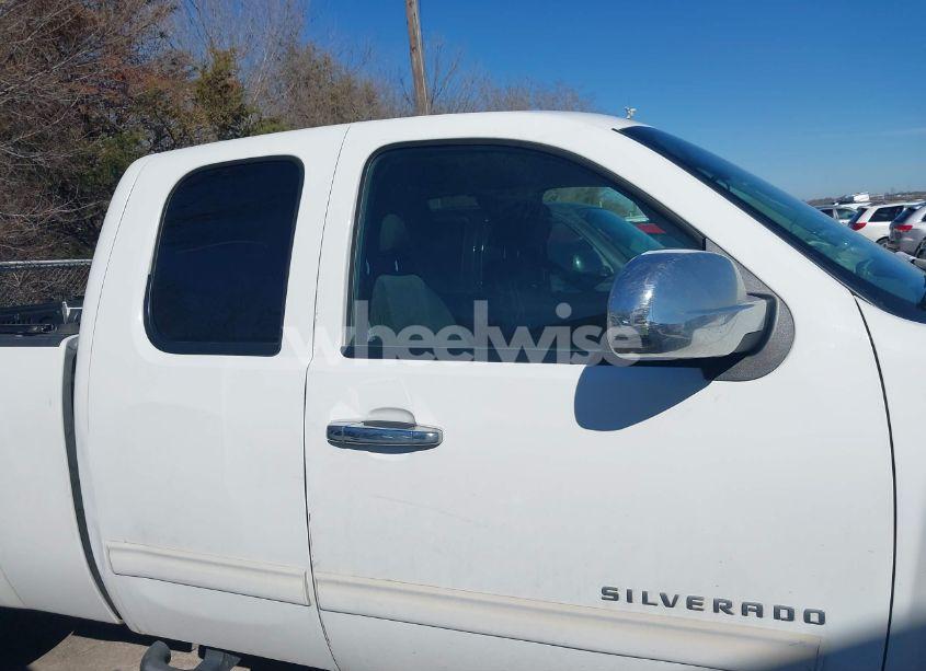 Photo 13 of 2011 Chevrolet Silverado 1500 LS (VIN 1GCRCREA1BZ189230)