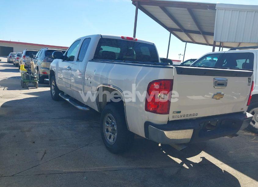 Photo 3 of 2011 Chevrolet Silverado 1500 LS (VIN 1GCRCREA1BZ189230)