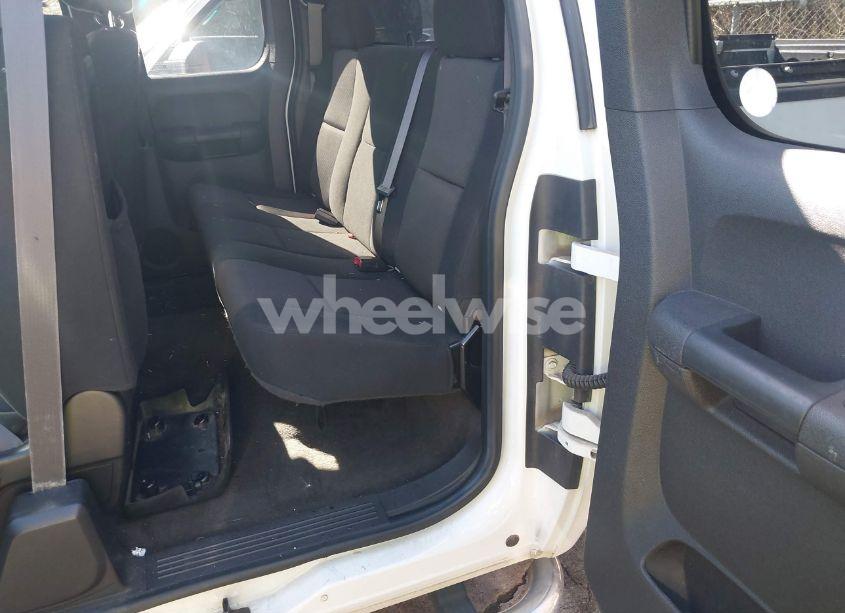 Photo 8 of 2011 Chevrolet Silverado 1500 LS (VIN 1GCRCREA1BZ189230)