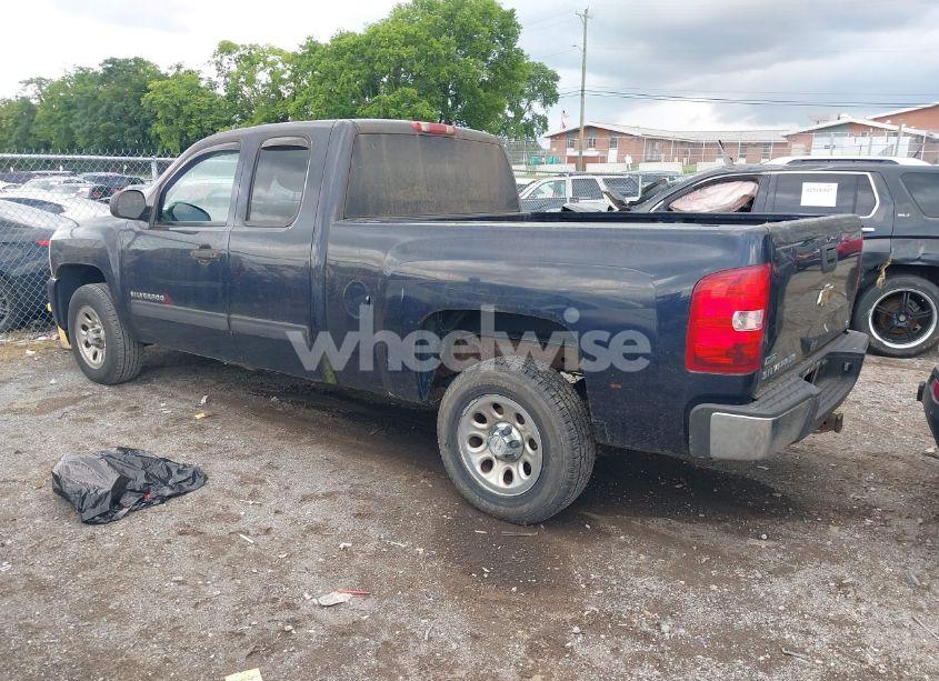 Photo 3 of 2011 Chevrolet Silverado 1500 LS (VIN 1GCRCREA1BZ369548)