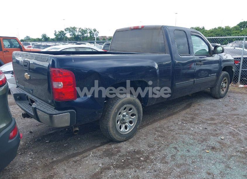 Photo 4 of 2011 Chevrolet Silverado 1500 LS (VIN 1GCRCREA1BZ369548)