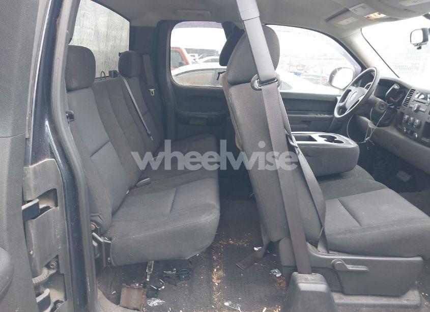 Photo 8 of 2011 Chevrolet Silverado 1500 LS (VIN 1GCRCREA1BZ369548)