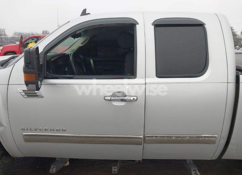 Photo 15 of 2011 Chevrolet Silverado 1500 LS (VIN 1GCRCREA3BZ112116)